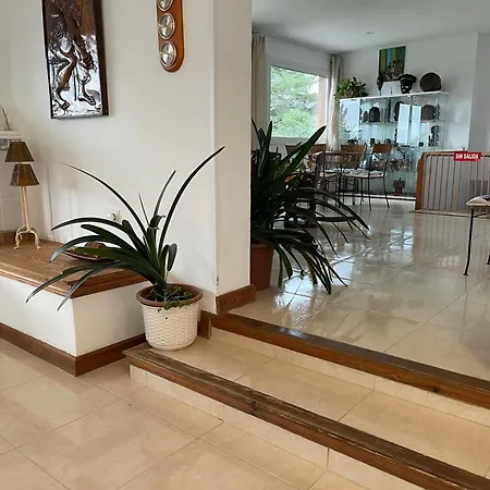 Afrikana * Arenas de San Pedro