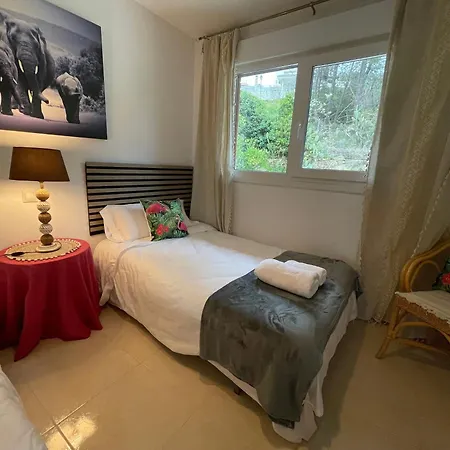 Afrikana * Arenas de San Pedro