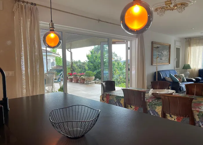 Afrikana 아레나스 데 산 페드로