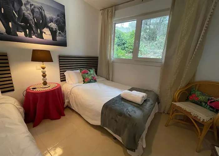 Afrikana * 아레나스 데 산 페드로